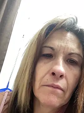 Snapshot of karmaduewid chatting on September 24, 2025, 7:04 am karmaduewid online show from September 24, 2025, 7:04 am