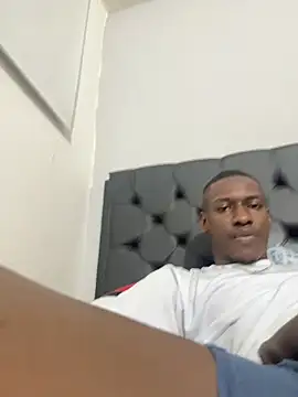 Snapshot of Abransokoi27 chatting on February 11, 2026, 4:12 am Abransokoi27 online show from February 11, 2026, 4:12 am