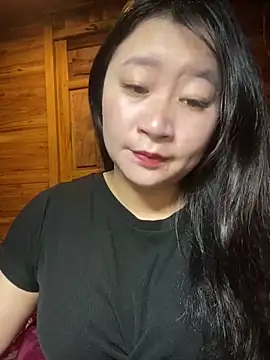 Snapshot of violet-00 chatting on March 18, 2026, 1:53 am violet-00 online show from March 18, 2026, 1:53 am