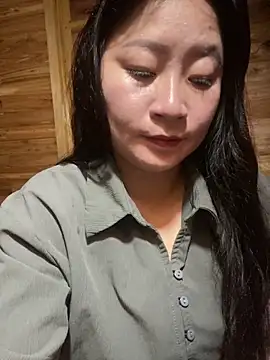 Snapshot of violet-00 chatting on March 21, 2026, 7:53 am violet-00 online show from March 21, 2026, 7:53 am