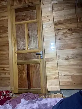 Snapshot of violet-00 chatting on March 19, 2026, 4:56 am violet-00 online show from March 19, 2026, 4:56 am