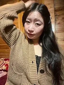 Snapshot of violet-00 chatting on February 19, 2026, 1:46 am violet-00 online show from February 19, 2026, 1:46 am