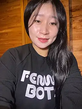 violet-00 online show from November 4, 2025, 4:49 am