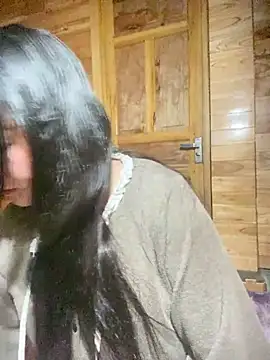 Snapshot of violet-00 chatting on February 21, 2026, 11:12 am violet-00 online show from February 21, 2026, 11:12 am