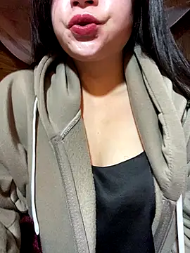 violet-00 online show from January 9, 2026, 1:23 am