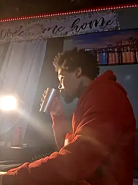 Snapshot of Painstickwes chatting on February 22, 2026, 11:06 pm Painstickwes online show from February 22, 2026, 11:06 pm