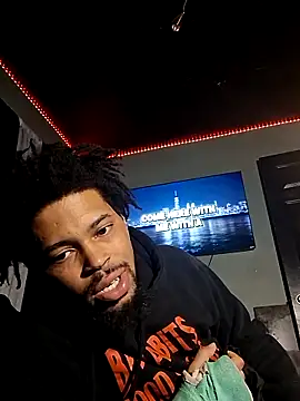 Painstickwes online show from May 6, 2026, 3:32 am