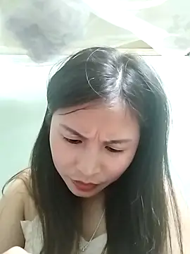 Mai4568 online show from September 24, 2025, 6:36 pm