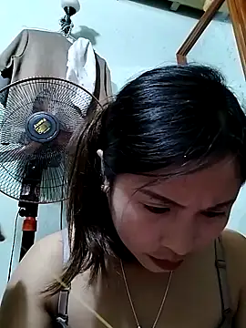 Mai4568 online show from October 3, 2025, 11:34 am