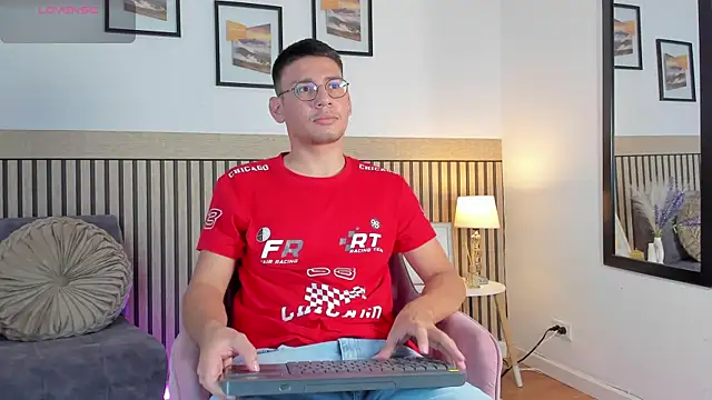 marcuswildx online show from September 24, 2025, 10:16 pm