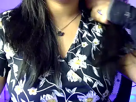 Snapshot of Aaliya02 chatting on March 1, 2026, 5:51 am Aaliya02 online show from March 1, 2026, 5:51 am