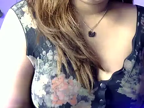 Snapshot of Aaliya02 chatting on February 21, 2026, 9:55 am Aaliya02 online show from February 21, 2026, 9:55 am