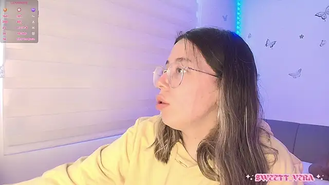 sweettvera online show from April 22, 2026, 1:18 pm