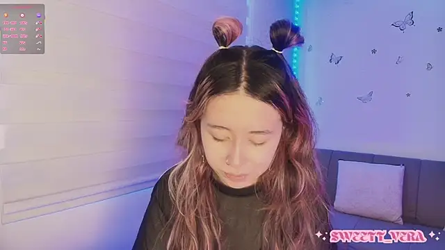 sweettvera online show from November 23, 2025, 1:10 pm