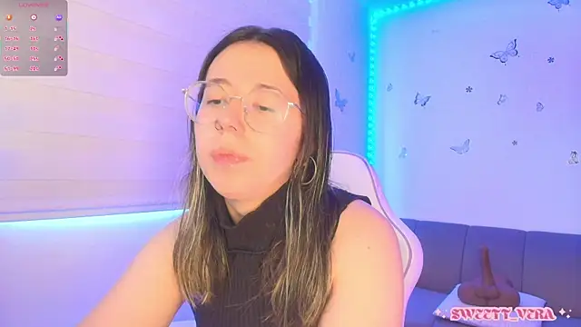 Snapshot of sweettvera chatting on June 12, 2026, 1:42 pm sweettvera online show from June 12, 2026, 1:42 pm