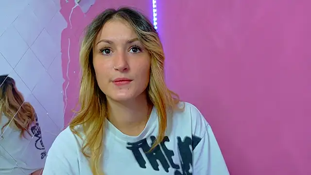 Anaayss  online show from October 16, 2025, 4:54 am