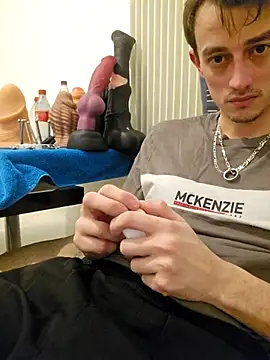 Chrisou73 online show from March 2, 2026, 8:05 pm