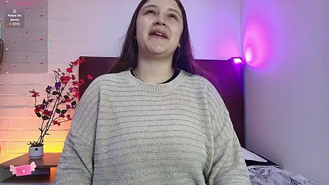 Krystal Heartss online show from March 6, 2026, 12:55 pm