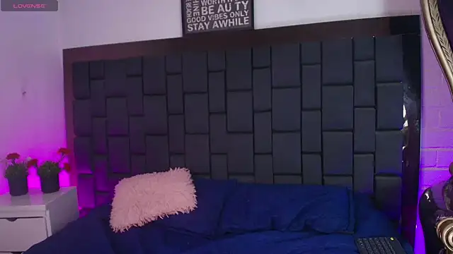 Krystal Heartss online show from October 7, 2025, 5:25 pm