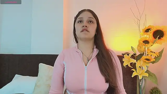 Krystal Heartss online show from March 19, 2026, 12:49 pm