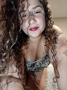 Moranguinha2234 online show from May 5, 2026, 12:57 am