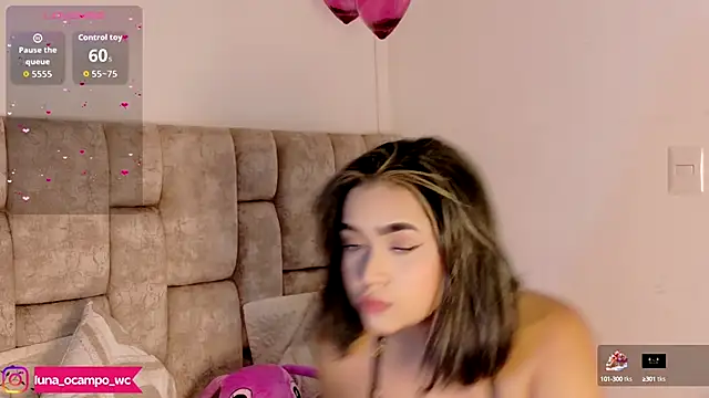 LunaOcampo  online show from October 16, 2025, 7:00 pm