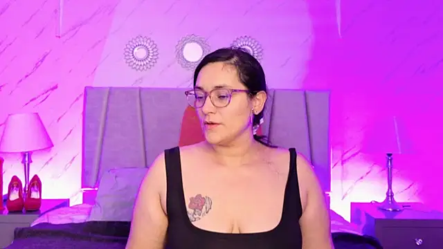Michell Monet online show from June 14, 2026, 12:17 pm