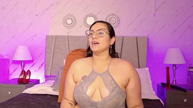 Michell Monet online show from July 21, 2026, 12:50 pm