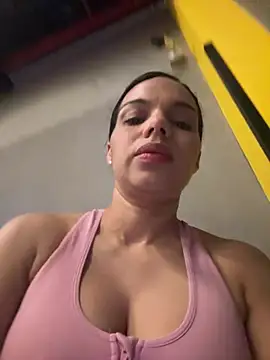 Anavalle online show from July 15, 2026, 8:27 pm