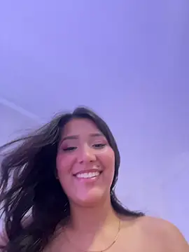 IsabellaJoness  online show from March 19, 2026, 7:25 pm