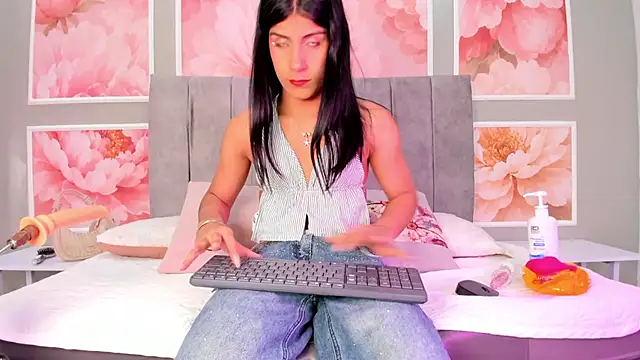 ValeryTrans  online show from August 5, 2026, 1:38 pm