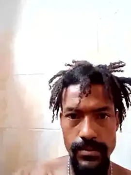 Snapshot of Goofygoody17 chatting on January 15, 2026, 8:07 am Goofygoody17 online show from January 15, 2026, 8:07 am