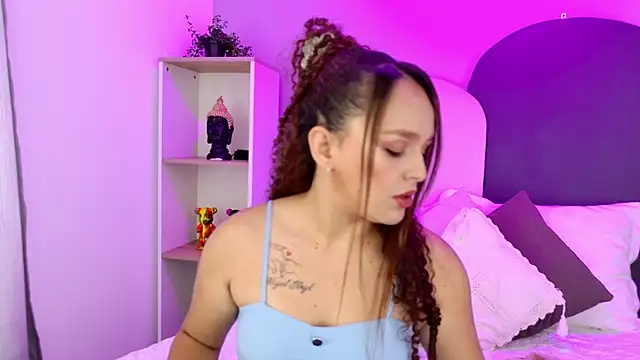 CamilaGomez149 online show from May 6, 2026, 8:57 pm