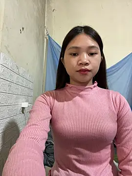 Mayy1 online show from May 4, 2026, 2:26 am