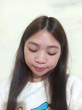 Mayy1 online show from October 24, 2025, 12:26 pm