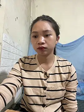 Snapshot of Mayy1 chatting on June 5, 2026, 3:11 am Mayy1 online show from June 5, 2026, 3:11 am