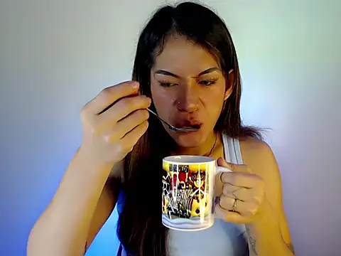 ashley bombshell online show from October 5, 2025, 8:54 pm