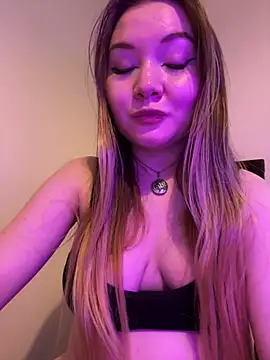 Amalie Smith online show from May 31, 2026, 5:19 pm