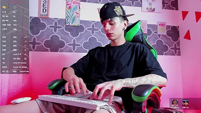 Skinny batman online show from December 21, 2025, 8:31 pm