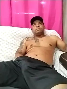 Snapshot of Jonh_87 chatting on October 23, 2025, 3:54 pm Jonh 87 online show from October 23, 2025, 3:54 pm