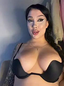 Snapshot of kiss_Lissa chatting on August 1, 2026, 9:51 am kiss Lissa online show from August 1, 2026, 9:51 am