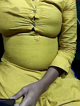 Snapshot of telugu_modal_divya chatting on March 18, 2026, 12:41 pm telugu modal divya online show from March 18, 2026, 12:41 pm