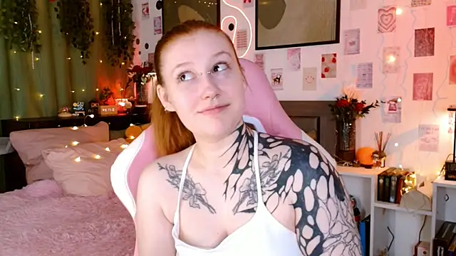Ayla Hicks online show from July 10, 2026, 3:17 am