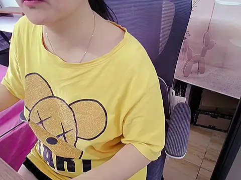 Lilya 39 online show from November 6, 2025, 2:04 am