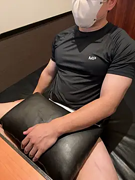 Snapshot of Riku_999 chatting on November 13, 2025, 9:57 am Riku 999 online show from November 13, 2025, 9:57 am