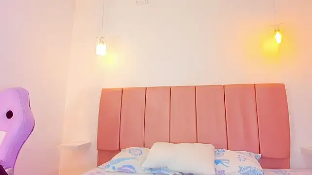 emily  walker online show from January 14, 2026, 4:05 am