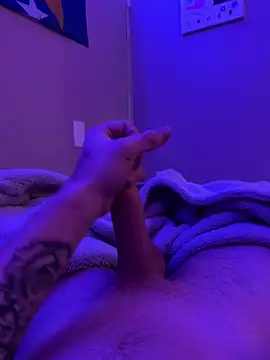 BWCwhiteboi online show from May 5, 2026, 8:01 pm
