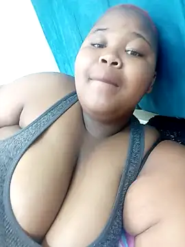 BustyBMWx online show from October 12, 2025, 1:34 pm