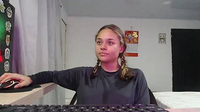 LittleCheerry69 online show from February 16, 2026, 4:05 pm