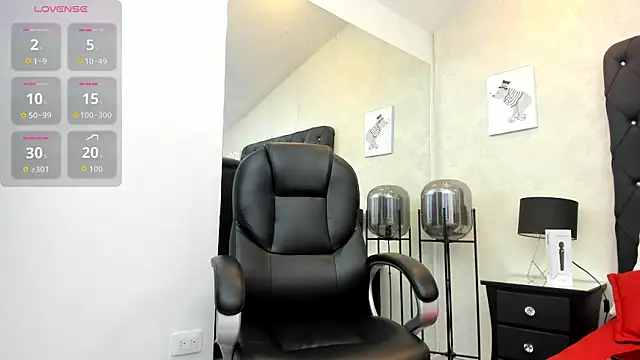 Snapshot of alana_johnson_0 chatting on July 13, 2026, 1:21 pm alana johnson 0 online show from July 13, 2026, 1:21 pm